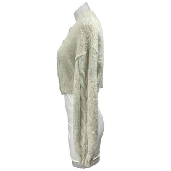 Free People Willow Cream Cable Knit Long Sleeve Crop Button Cardigan Sweater XS - Picture 3 of 6